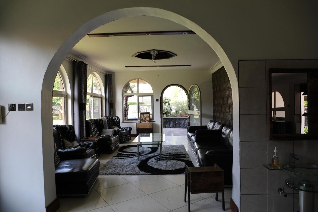 Stallion Place - Bed And Breakfast Kampala Exterior foto